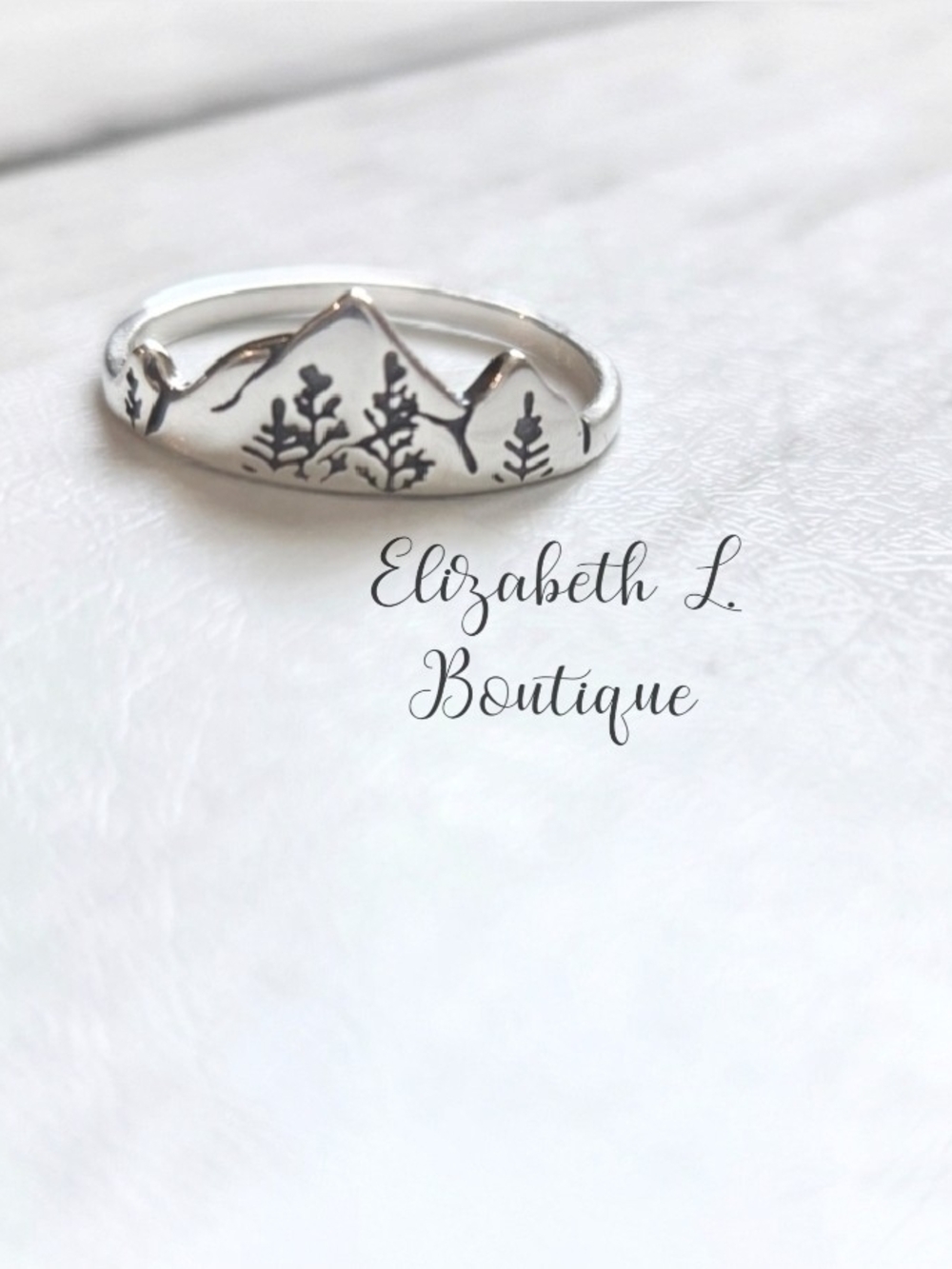 925 Sterling Silver Mountain/Trees Ring Boutique New!